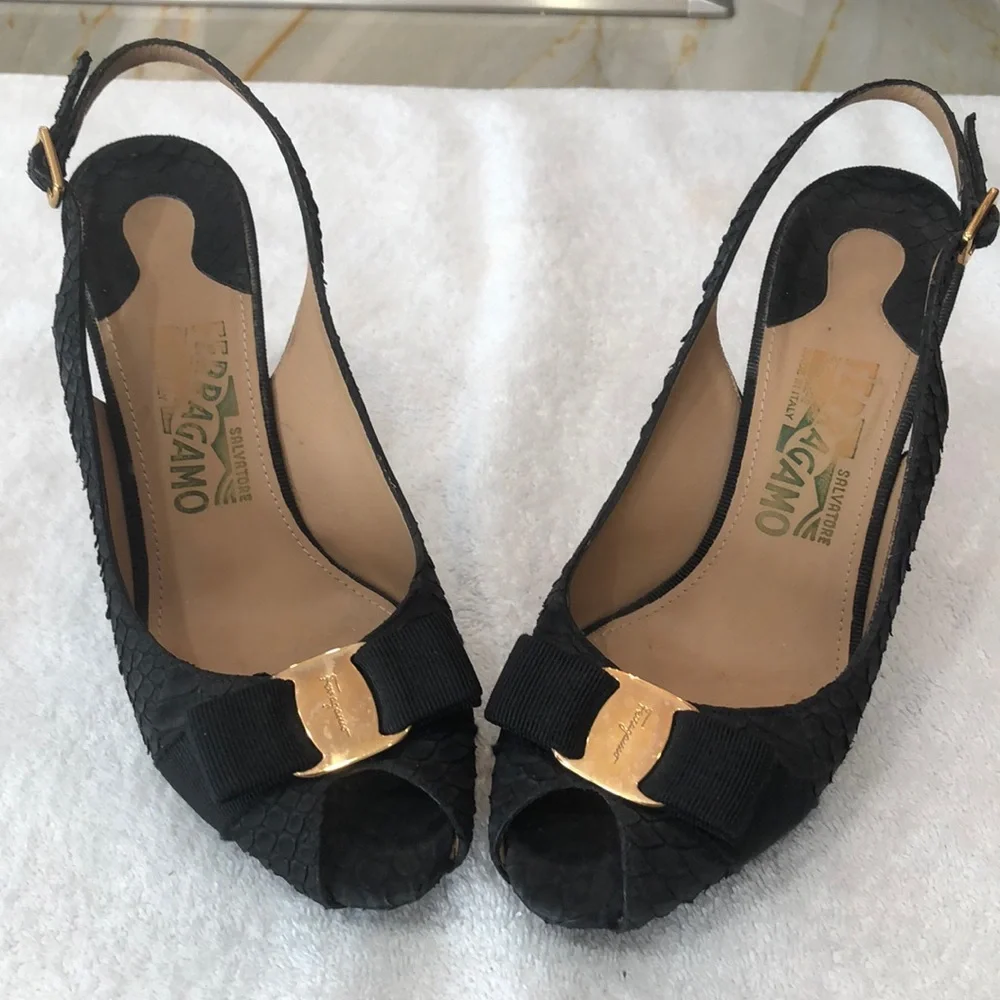 4 inches heels Salvador ferragamo shoes black open toes - Picture 1 of 5